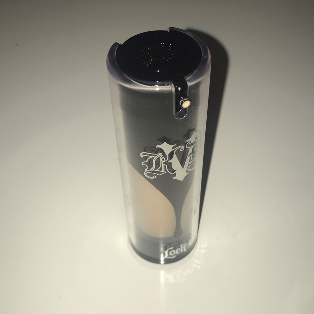 Kat Von D Lock It Foundation - New